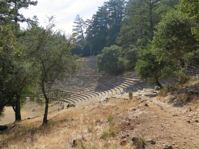 Sidney B. Cushing Memorial Amphitheatre